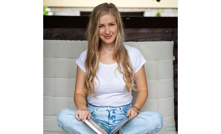Weszely Júlia – író, ötletgazda
